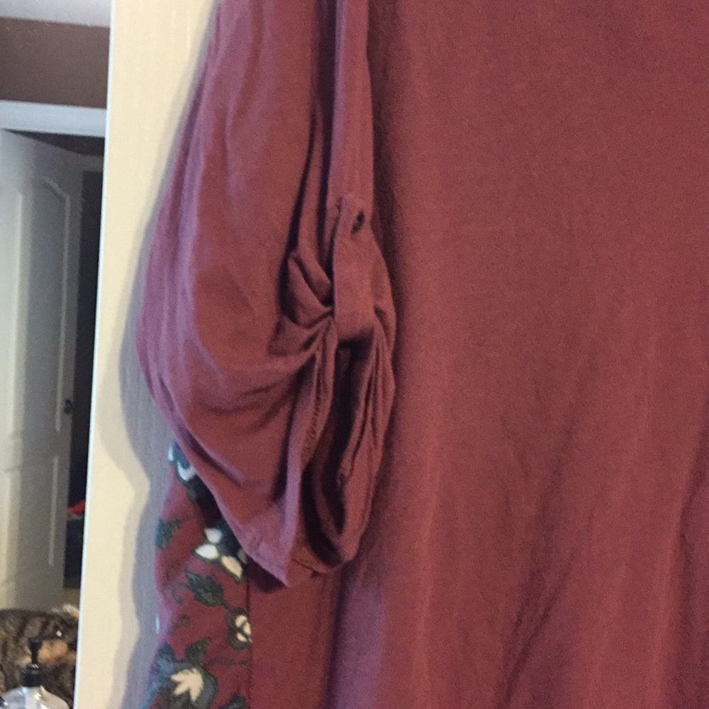 Shirt - Picture 2 of 6
